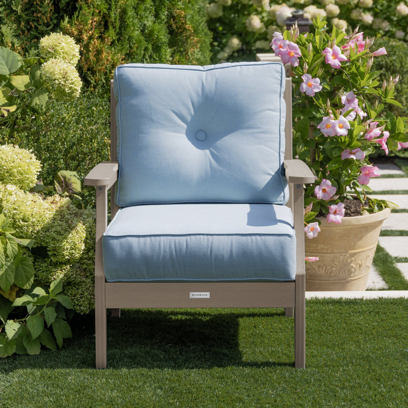 Chaise Lehigh, Bliss Dew