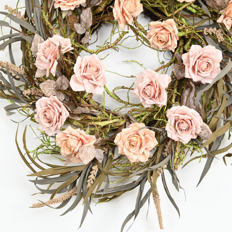 Couronne florale artificielle 26 po avec baies roses, Cream