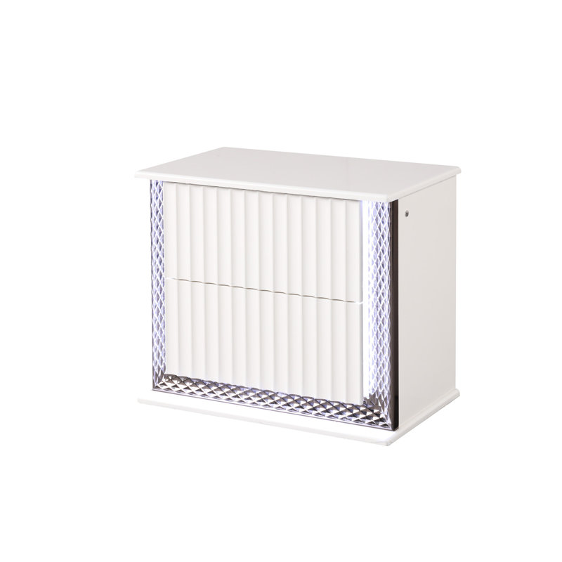 Armoire de chevet blanche moderne avec deux tiroirs spacieux, un tiroir texturé, un éclairage à DEL latéral, et une hauteur de 24,28 po, une largeur de 26,75 po et une profondeur de 16,68 po.