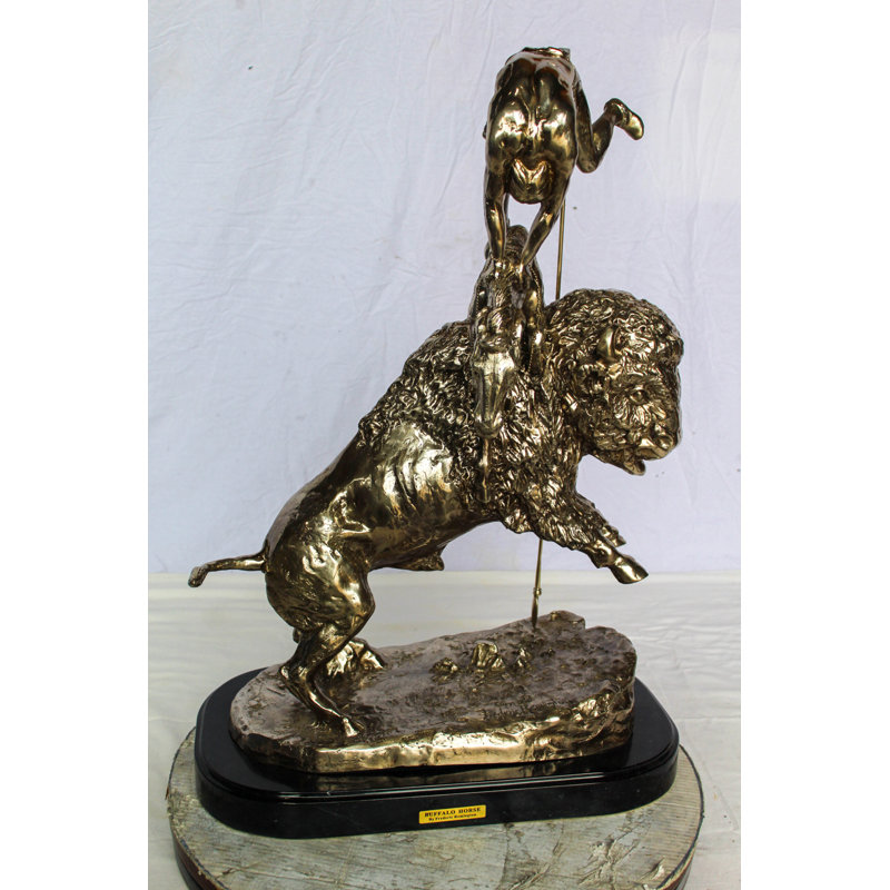 Statue de cheval buffle en bronze Nifao Jumbo - réplique de la sculpture emblématique de Frederic Remington - cavalier amérindien avec bison chargé - finition patine argentée - moulage à la cire perdue fabriqué à la main 22 po x 12 po x H 32 po