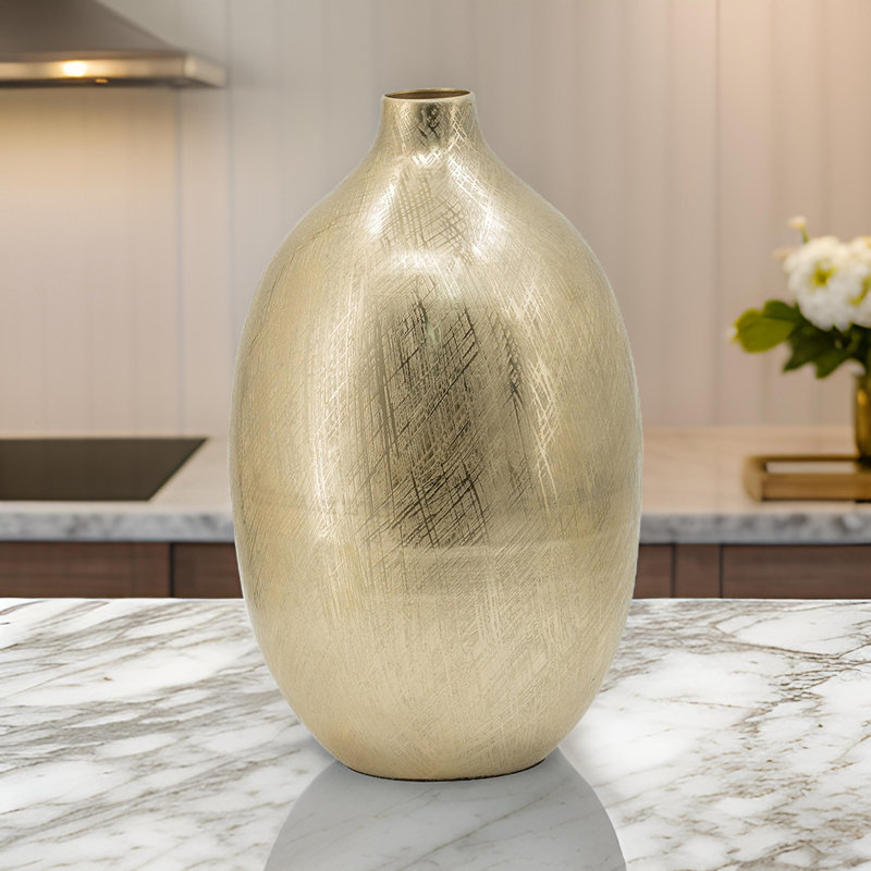 Vase de table Gold, H 13,6 po x l 8,7 po x P 8,7 po, Rayures dorées