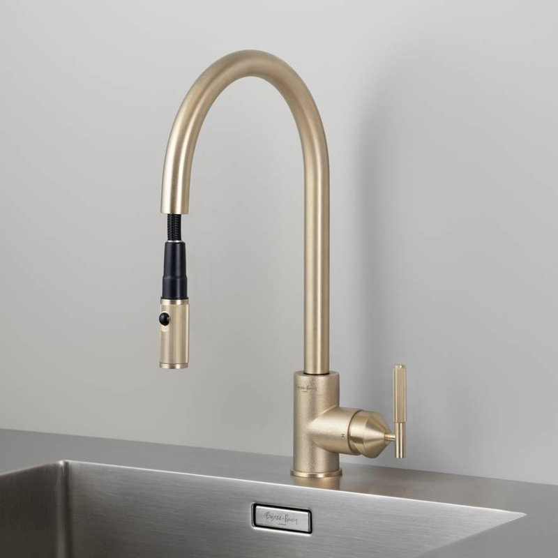 Kitchen Faucet / Pull-Out With Dual Spray / Linear, Brass