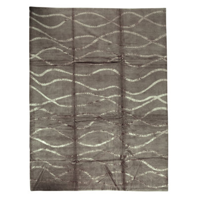 Hand Knotted Area Rug in Ivory