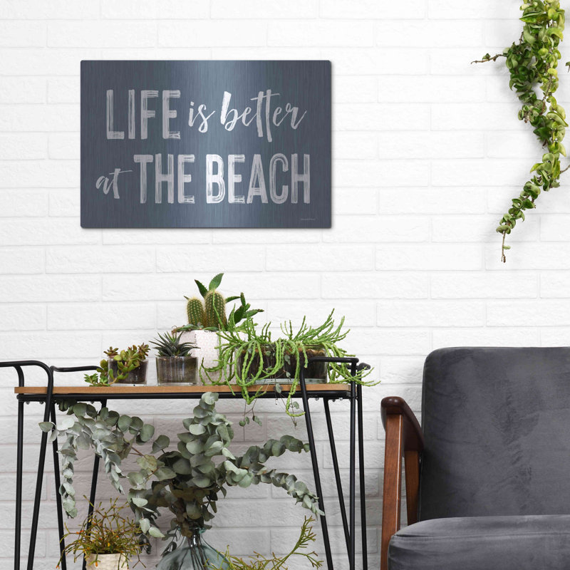 «Life is Better at the Beach» par Lettered & Lined, art mural en métal, H 12 po x l 16 po