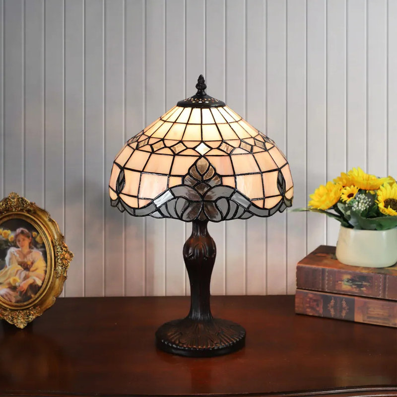 Lampe de table en métal Donatienne