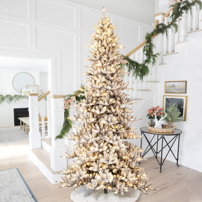 Sapin de Noël artificiel mince 11 pi avec 950 lumières blanches chaudes Herolinda