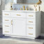 Meuble-lavabo autoportant blanc de 122 cm (48 po) en MDF avec comptoir, 7 tiroirs, 1 porte, lavabo en composite, charnières à fermeture douce et poignées en métal doré-816370892