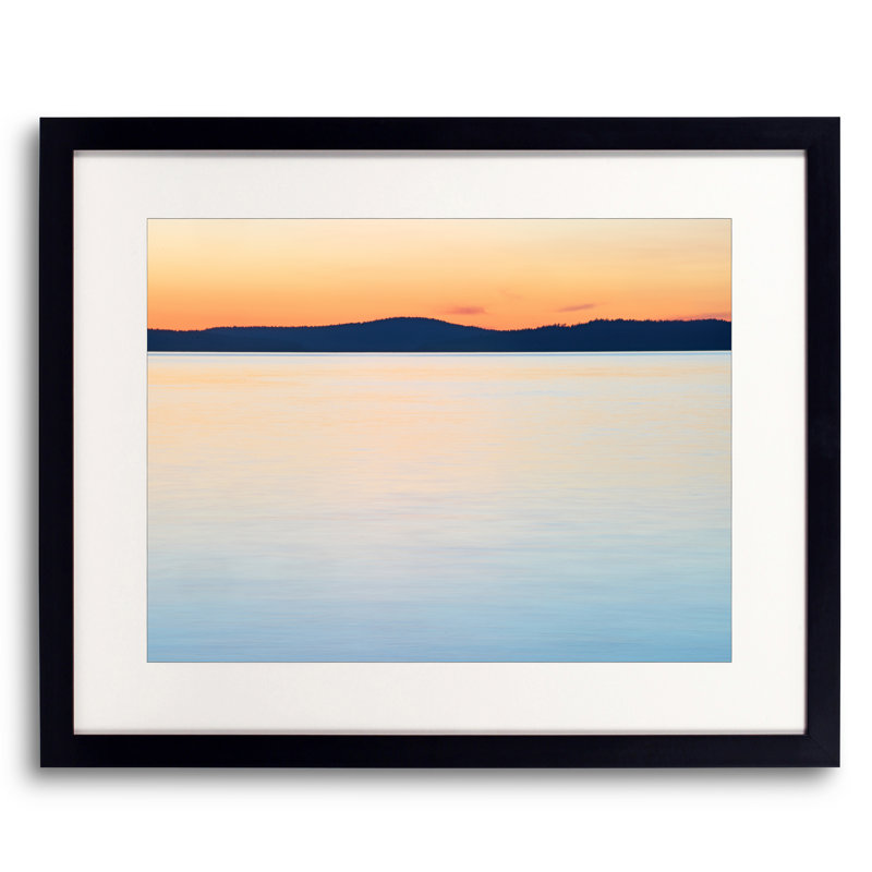 San Juan Isl Abstract # 7 par Bruce Heinemann - photographie, H 25,25 po x l 31,25 po, Papier avec cadre noir