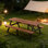 Table de pique-nique 75 "en bois massif pour 8 personnes - Table de salle à manger d'extérieur avec bancs intégrés et trou pour parasol