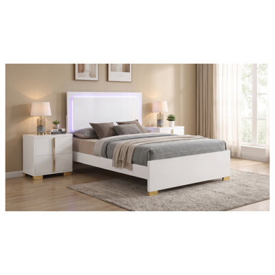 Ensemble de chambre à coucher Josephine White Twin 3 pièces avec tête de lit et tables de chevet à DEL