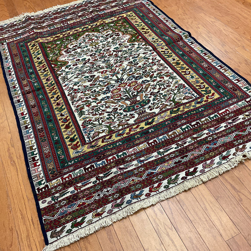 Tapis oriental rouge / vert / ivoire en laine 4 pi 6 po x 6 pi 5 po Oriental