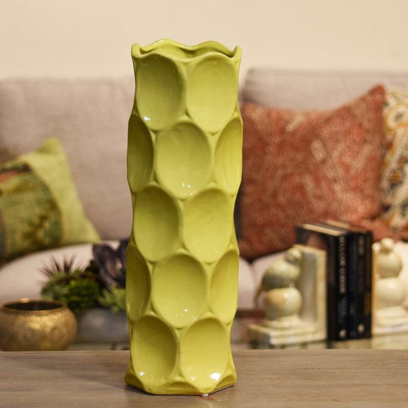 Vase de table en céramique Grier, H 17 po x l 5,5 po x P 5,5 po, Jaune