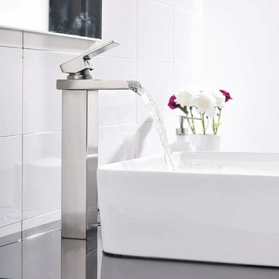 Vessel Sink Faucet Single-handle Bathroom Faucet