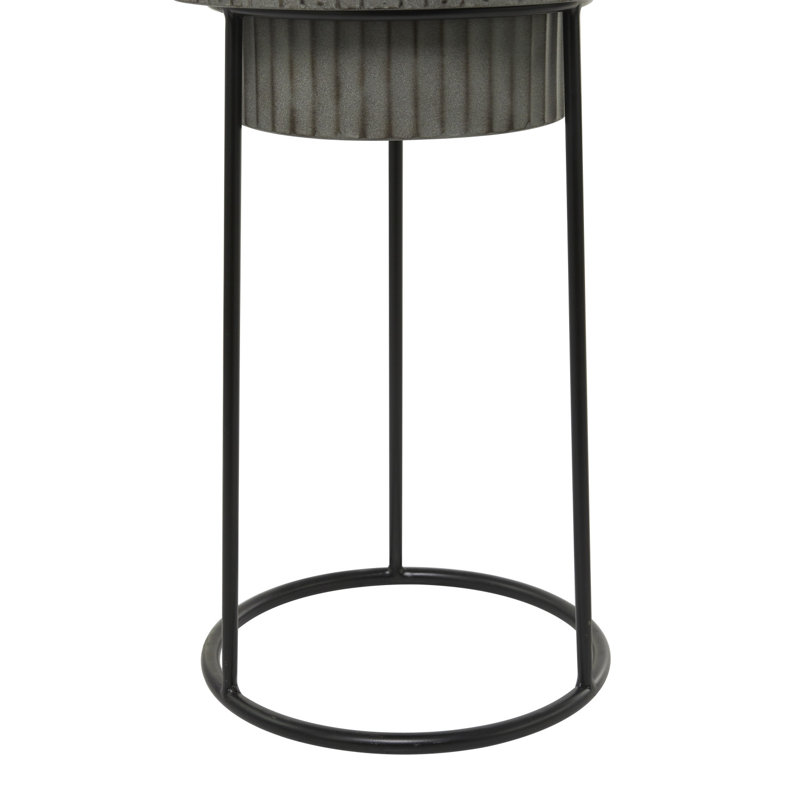 Makail Metal Pot Planter