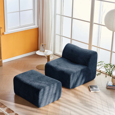 Canapé à compression simple en mousse avec repose-pieds et coussin confortable et peu encombrant - un fauteuil moderne et minimaliste pour les salons ou les chambres