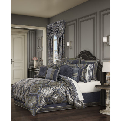 Amici 4Pc. Comforter Set