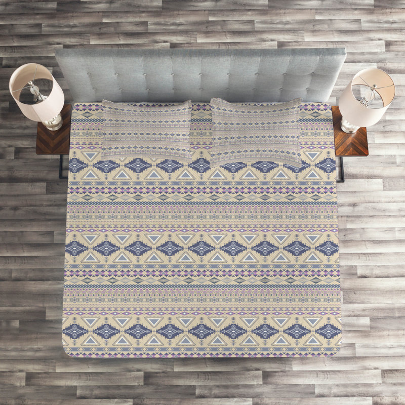 Ethnic Rustic Polyester Coverlet, King Bedspread + 2 Shams