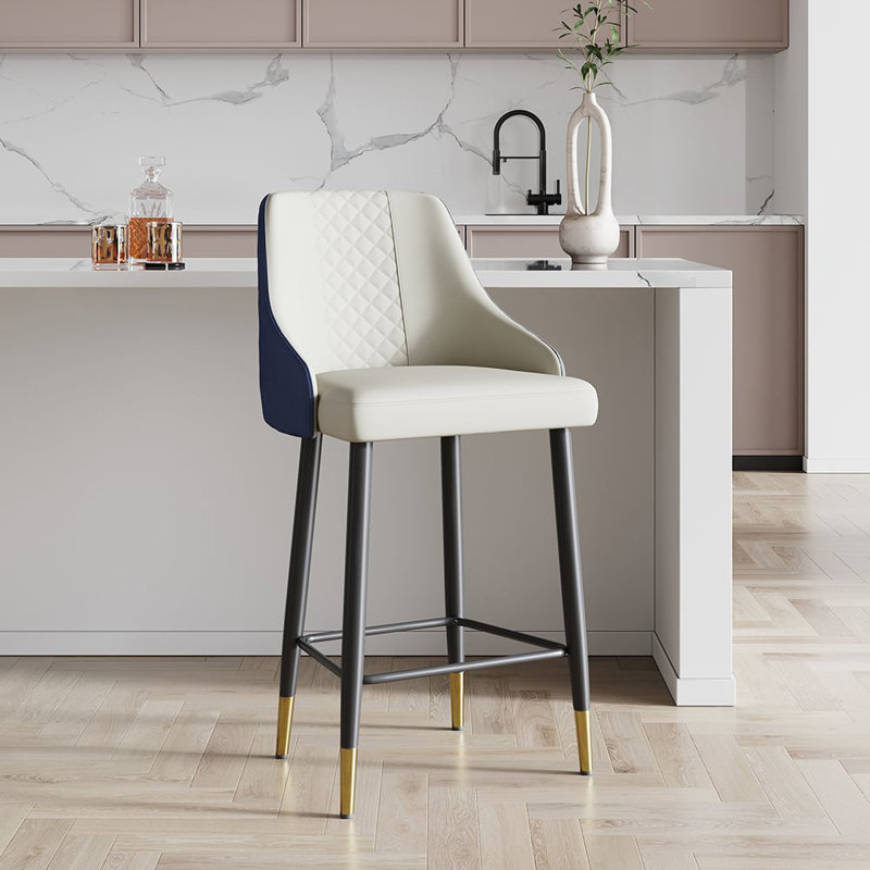 Diamic 66.2cm Bar Stool