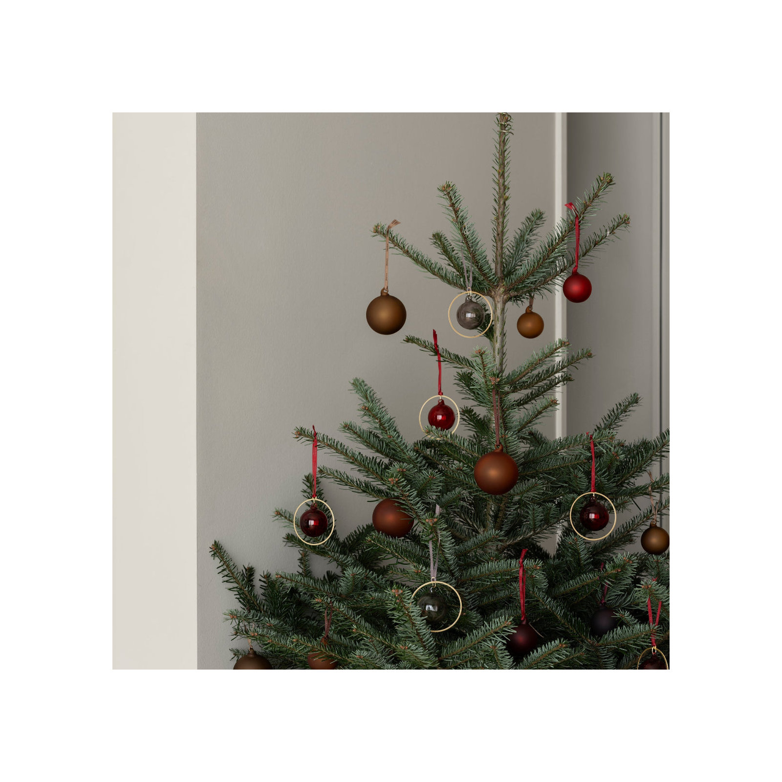 JUHLA Matte Glass Ornament, Brown