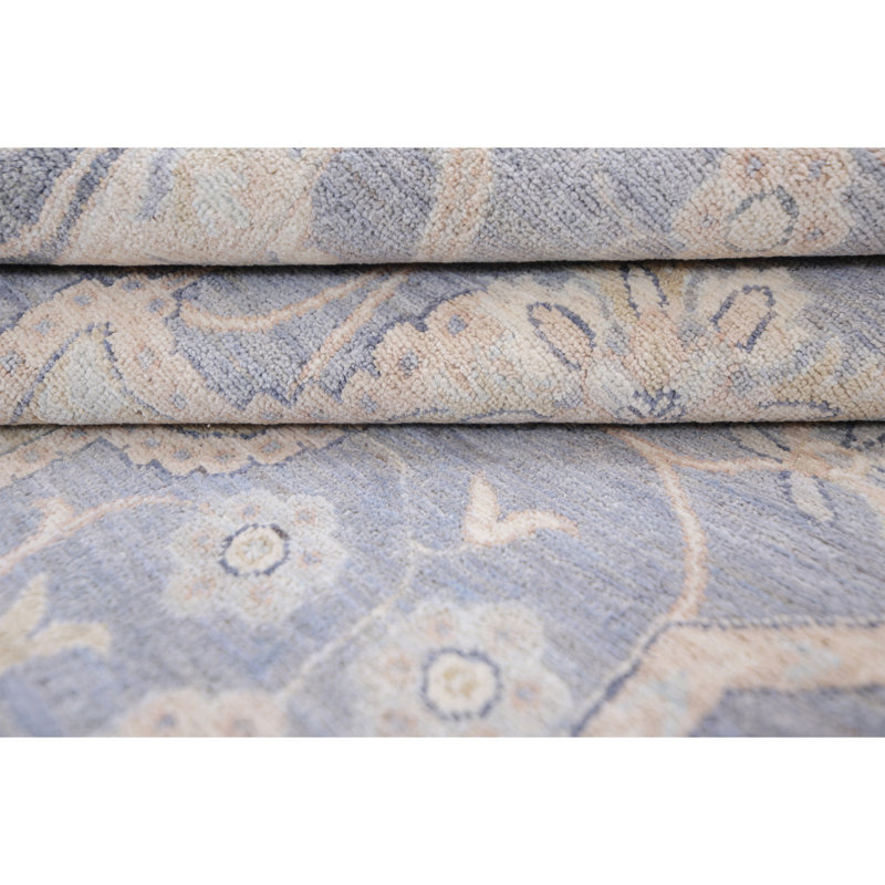 Hand Knotted Wool Area Rug in Gray And Dark Gray