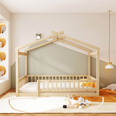Structure de lit pleine grandeur avec clôture et toit, pour 6 personnes ou plus, espace confortable, conception classique, 7 lattes en bois avec clôture de toit, offre un environnement de jeu sécuritaire et amusant, 4 couleurs,