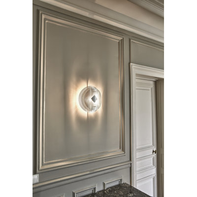 Solar 1 - Light Flush Mounted Sconce