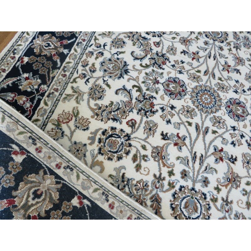 Tapis oriental en soie noué à la main Datrell, Rectangle 5 pi 5 po x 8 pi 2 po