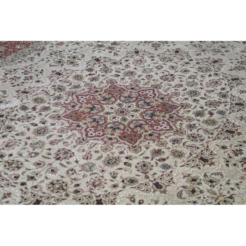 Wool Oriental Area Rug in Rust/Cream