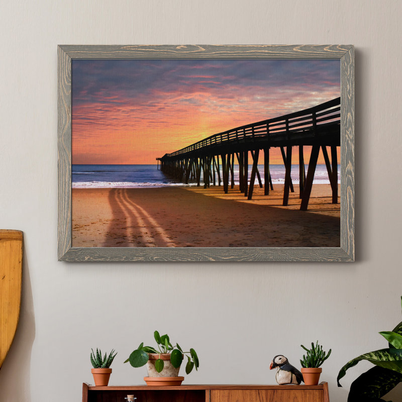 VA Beach Pier - Photographie avec cadre photo, H 37,5 po x l 27,5 po x P 1,5 po, Cadre en papier gris