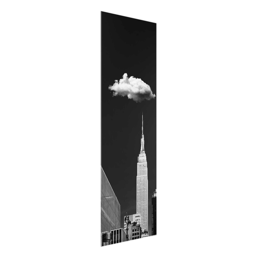 Glasbild New York mit Einzelwolke