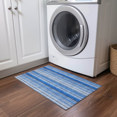 Kinslee Washable Striped Indoor / Outdoor Rug
