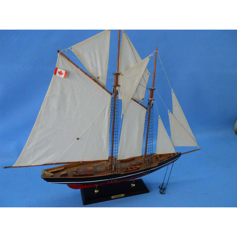 2 modèles de bateau Elim