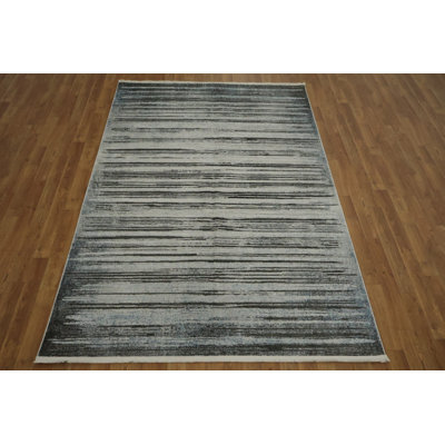 Chic Grey and White Rug Ideal for Minimalist Interiors 5x8