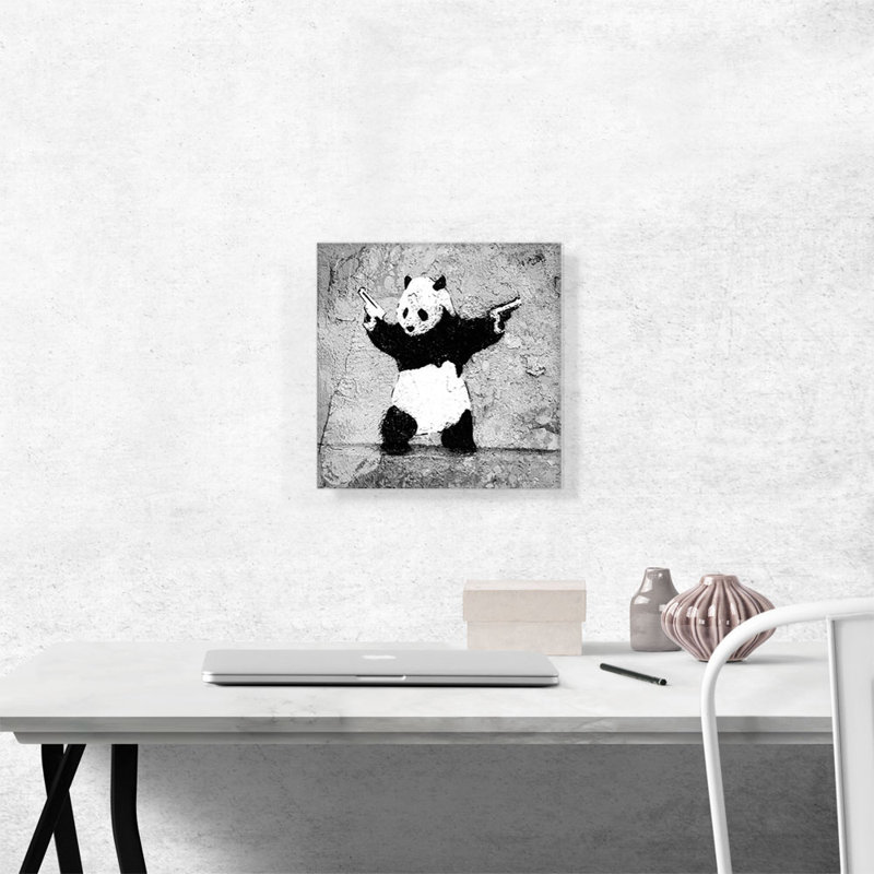 «Panda with Guns» par Banksy, reproduction d'art sur toile tendue, H 12 po x l 12 po x P 0,75 po