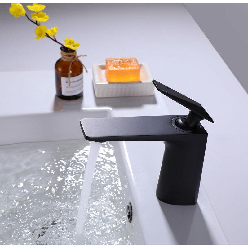 Robinet de salle de bain à un trou
