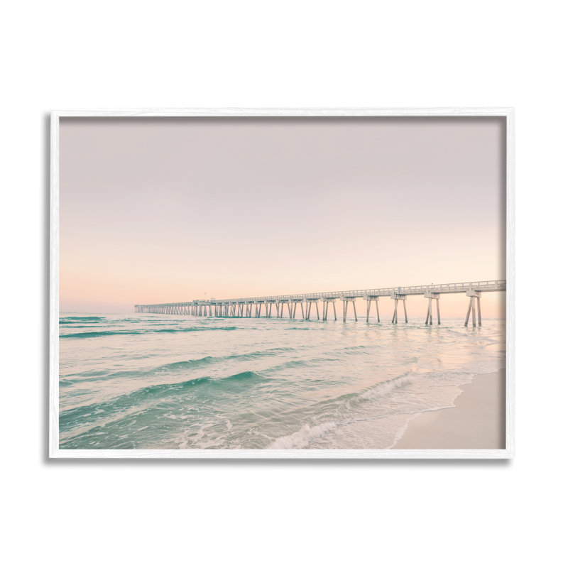 «Beach Pier Bridge Landscape» par Sissi et Seb, H 11 po x l 14 po x P 1,5 po, Estampe numérique encadrée blanc bord de mer