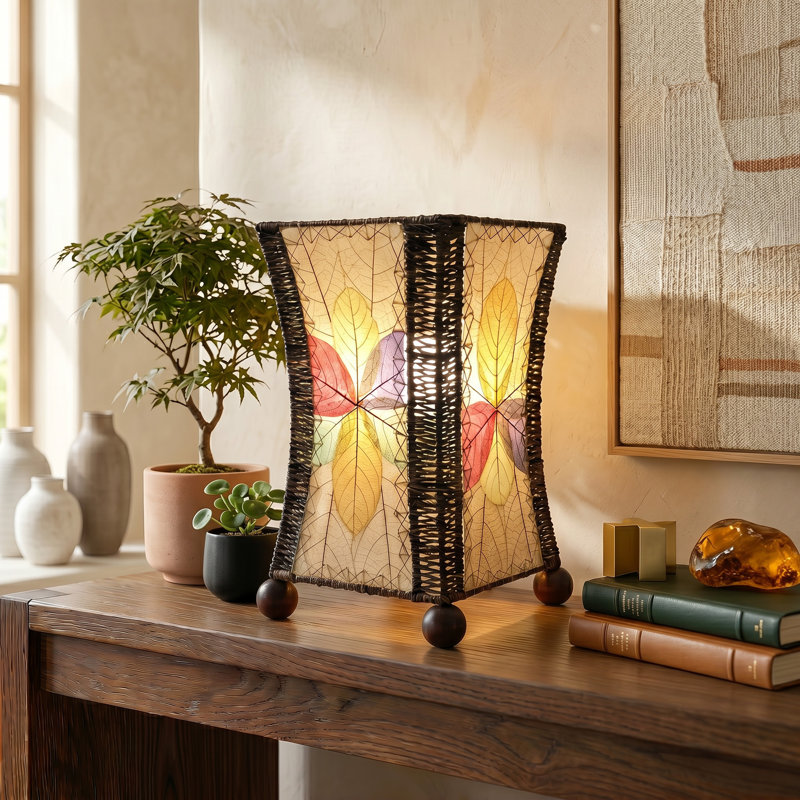 Deaux Novelty Lamp