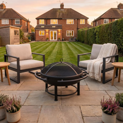 80cm Wood Burning Fire Pit with Carry Handles and Mesh Spark Guard in Black