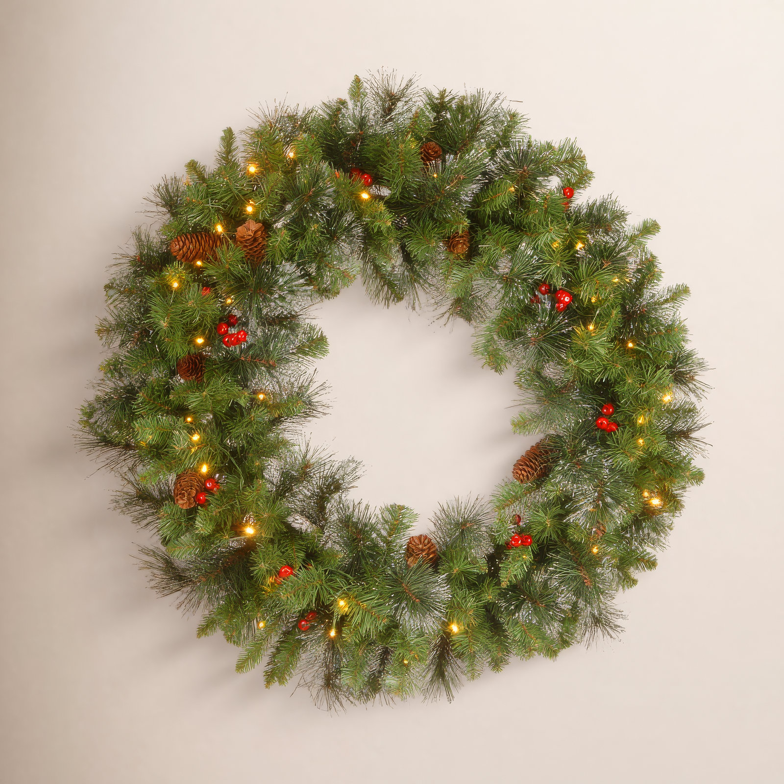Pre-Lit Spruce Wreath, 30"
