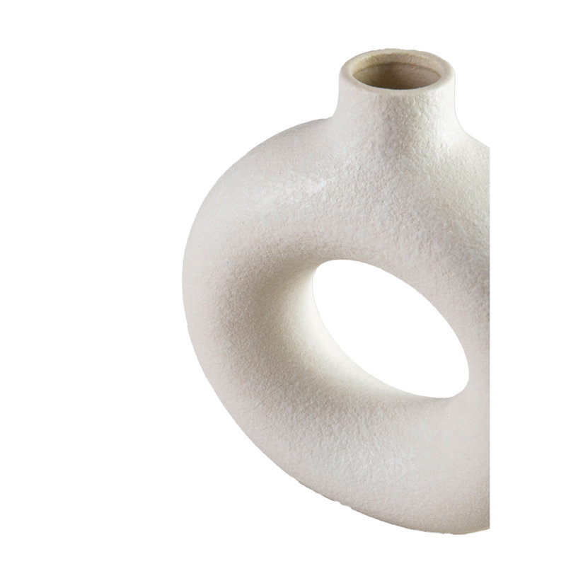 Vase en céramique blanc 7 pouces Wrought Studio ™ - Design creux élégant pour un décor moderne