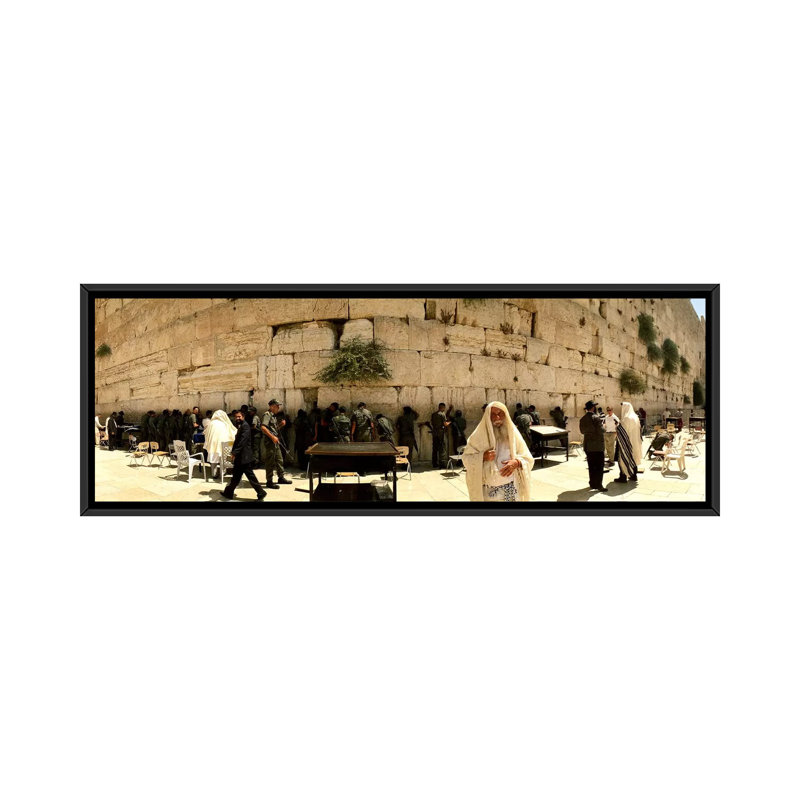 Reproduction de photo sur toile, H 12 po x l 36 po x P 1,5 po, Cadre noir