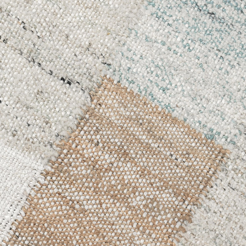 Ritsa Handwoven Jute Blend Accent Rug , Rectangle 5' x 8'