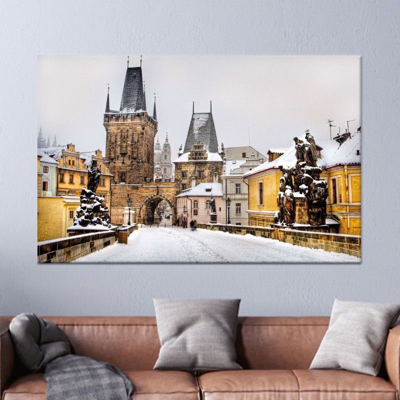 Impression sur toile imprimée: Winter in Prague Cityscape Wall Decor, 1P BlackFramedCanves, 63,1 po H x 102,4 po l