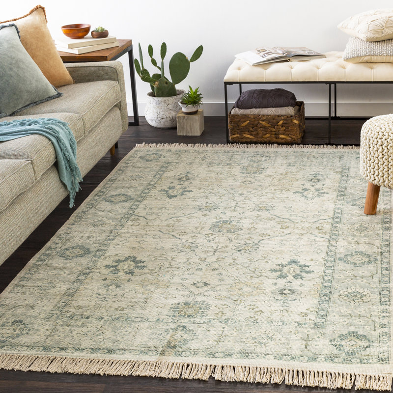 Tapis oriental vert sauge / olive clair / blanc à tissage plat Wensley, Tapis de couloir 2 pi 6 po x 8 pi