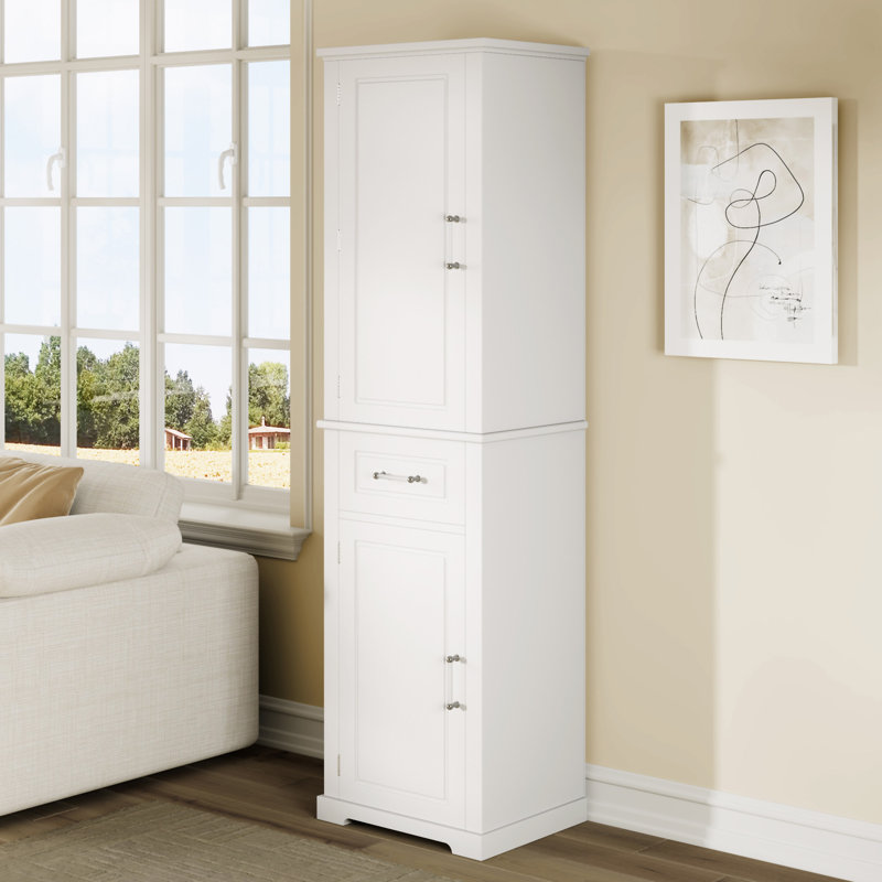 Grande armoire de rangement pour salle de bain
