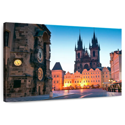 Nicci Prague Town Square