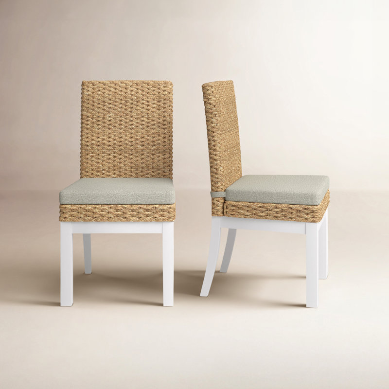 Chaise rembourrée en bois massif Lana 