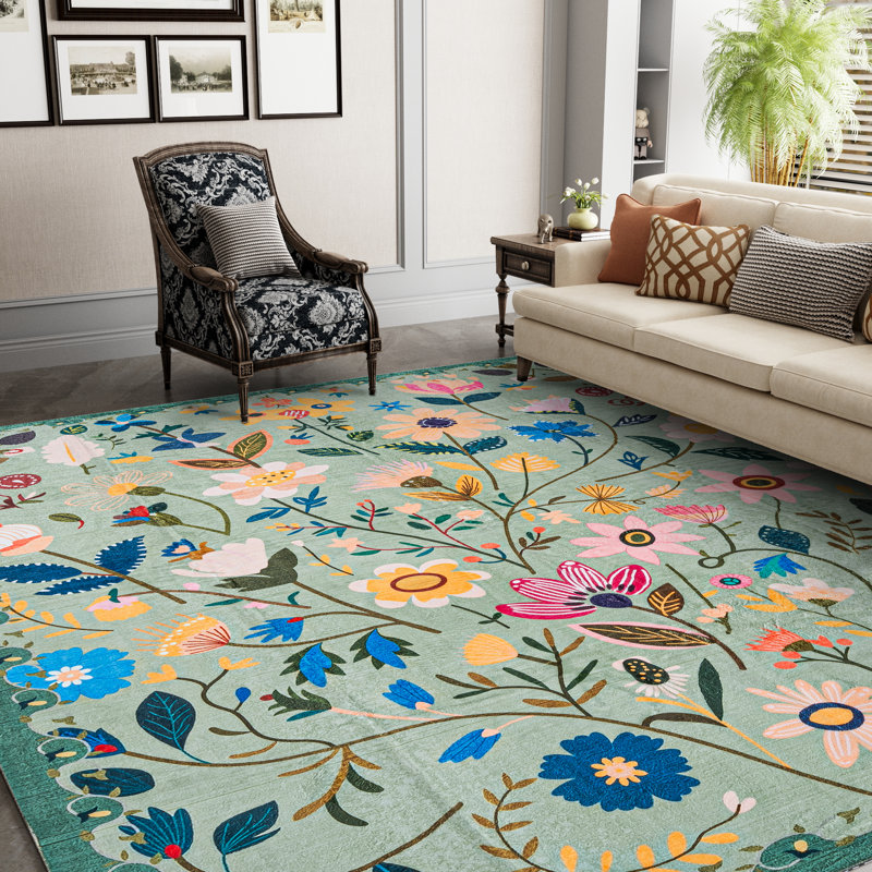Nature Voja Floral Non-Slip Machine Washable Colorful Christmas Decor Area Rug in Green for Living Room, Bedroom, Hallway, Entryway Rugs