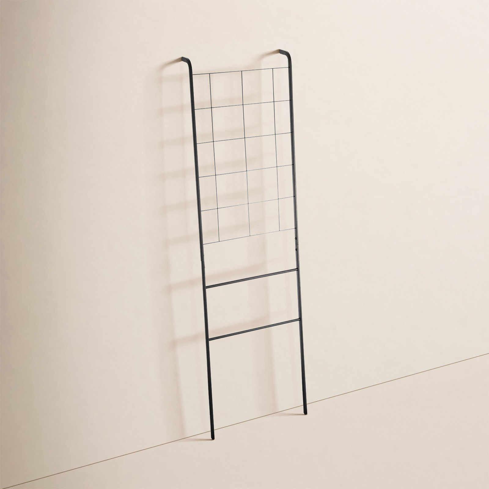 Tower Leaning Blanket Ladder, Black