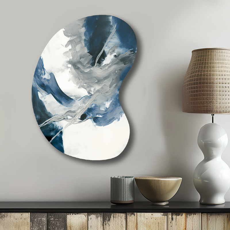 «Feeling Honolulu Blue X» - forme abstraite de flèche à encre liquide - art mural asymétrique en métal, H 31 po x l 22 po